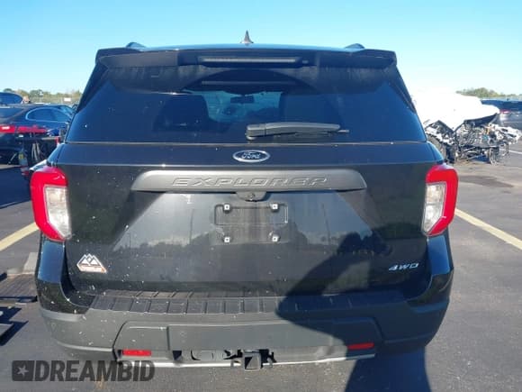 ✅ 2021 Ford Explorer Timberline • VIN: 1FMSK8JH3MGC08985 • Lot: 43459397. Wystawiony na IAAI z przebiegiem 62 627 mil. Bezpłatny archiwum sprzedaży aukcyjnych z USA i szczegółowy raport historii pojazdu na DreamBid. Zdjęcie 16.