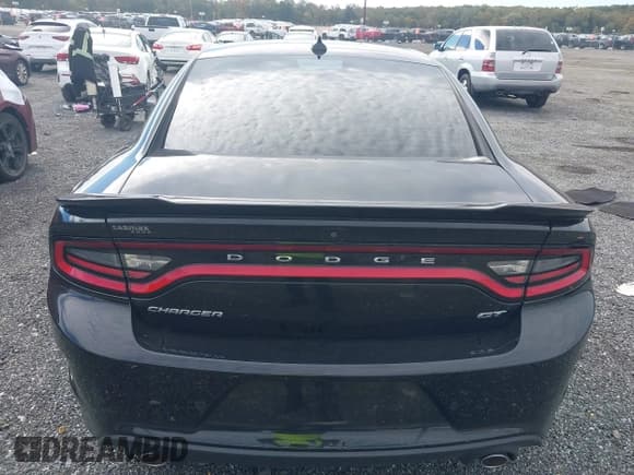 ✅ 2022 Dodge Charger GT • VIN: 2C3CDXHGXNH250297 • Lot: 43451660. Wystawiony na IAAI z przebiegiem 65 211 mil. Bezpłatny archiwum sprzedaży aukcyjnych z USA i szczegółowy raport historii pojazdu na DreamBid. Zdjęcie 16.