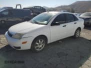 ✅ 2005 Ford Focus S • VIN: 1FAFP34N35W253238 • Lot: 91303485. Listed on Copart with 277,357 mi. Free auction sales archive from the USA and detailed vehicle history report at DreamBid. Image 1.