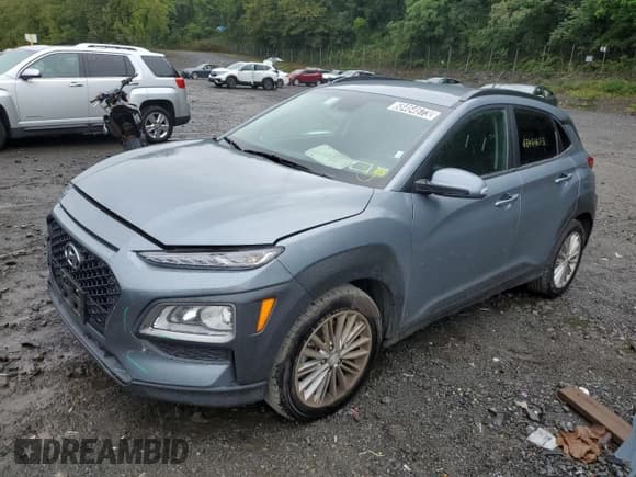 ✅ 2020 Hyundai Kona SEL • VIN: KM8K2CAA0LU567507 • Лот: 68464673. Опубликован ранее на Copart с пробегом 55 850 миль. Бесплатный доступ к архиву аукционных продаж из США и подробный отчёт об истории автомобиля на DreamBid. Изображение 1.