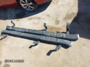 ✅ 2019 Toyota Tundra SR5 • VIN: 5TFDY5F14KX862770 • Lot: 43516548. Wystawiony na IAAI z przebiegiem 188 099 mil. Bezpłatny archiwum sprzedaży aukcyjnych z USA i szczegółowy raport historii pojazdu na DreamBid. Zdjęcie 12.