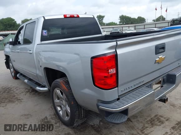 ✅ 2018 Chevrolet Silverado 1500 LT • VIN: 3GCPCREH4JG176023 • Лот: 42414198. Опубликован ранее на IAAI с пробегом 164 605 миль. Бесплатный доступ к архиву аукционных продаж из США и подробный отчёт об истории автомобиля на DreamBid. Изображение 3.