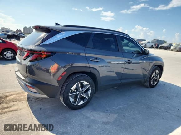 ✅ 2025 Hyundai Tucson SEL • VIN: 5NMJB3DE4SH508755 • Лот: 71928225. Опубликован ранее на Copart с пробегом 7 210 миль. Бесплатный доступ к архиву аукционных продаж из США и подробный отчёт об истории автомобиля на DreamBid. Изображение 3.