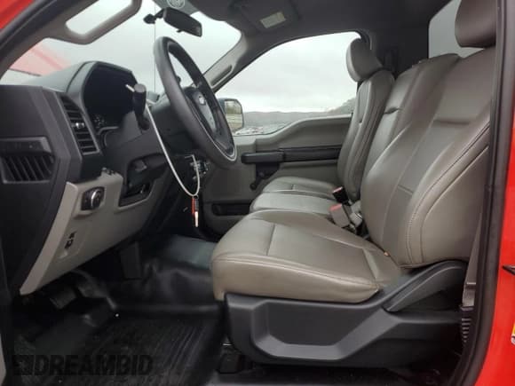 ✅ 2016 Ford F-150 XL • VIN: 1FTMF1C84GKF33443 • Лот: 86299415. Опубликован ранее на Copart с пробегом 121 478 миль. Бесплатный доступ к архиву аукционных продаж из США и подробный отчёт об истории автомобиля на DreamBid. Изображение 7.