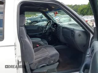 ✅ 2001 Chevrolet Blazer LT • VIN: 1GNDT13W912103963 • Lot: 42753413. Wystawiony na IAAI z przebiegiem 178 885 mil. Bezpłatny archiwum sprzedaży aukcyjnych z USA i szczegółowy raport historii pojazdu na DreamBid. Zdjęcie 5.