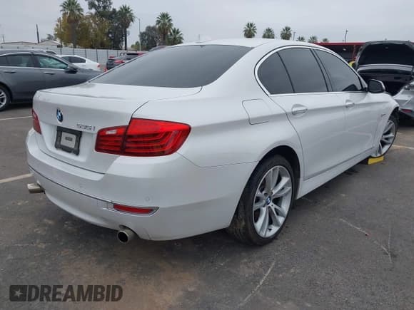 ✅ 2016 BMW 5 Series 535i • VIN: WBA5B1C59GG551362 • Lot: 43806322. Listed on IAAI with 103,957 mi. Free auction sales archive from the USA and detailed vehicle history report at DreamBid. Image 4.