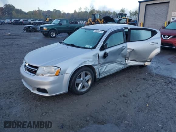 ✅ 2012 Dodge Avenger SE • VIN: 1C3CDZAB0CN237797 • Лот: 75611024. Опубликован ранее на Copart с пробегом 112 657 миль. Бесплатный доступ к архиву аукционных продаж из США и подробный отчёт об истории автомобиля на DreamBid. Изображение 1.