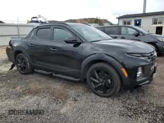 2023 Hyundai Santa Cruz Night Edition с VIN 5NTJCDAF1PH063905, выставлен на аукционе Copart как лот 81644144 с пробегом 20 707 миль миль и Списание • Salvage title. История ставок и продаж доступна на DreamBid. Изображение 4.