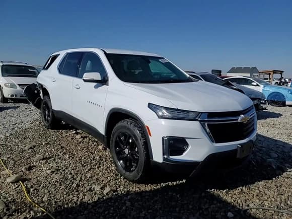 ✅ 2022 Chevrolet Traverse LS • VIN: 1GNEVLKWXNJ107625 • Лот: 42544375. Опубликован ранее на Copart с пробегом 46 280 миль. Бесплатный доступ к архиву аукционных продаж из США и подробный отчёт об истории автомобиля на DreamBid. Изображение 14.
