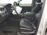 ✅ 2016 Chevrolet Suburban LT • VIN: 1GNSCHKC3GR281696 • Лот: 82717635. Опубликован ранее на Copart с пробегом 108 186 миль. Бесплатный доступ к архиву аукционных продаж из США и подробный отчёт об истории автомобиля на DreamBid. Изображение 7.