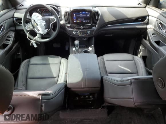 ✅ 2023 Chevrolet Traverse LT • VIN: 1GNEVHKW0PJ222492 • Lot: 63209834. Wystawiony na Copart z przebiegiem 22 934 mil. Bezpłatny archiwum sprzedaży aukcyjnych z USA i szczegółowy raport historii pojazdu na DreamBid. Zdjęcie 8.