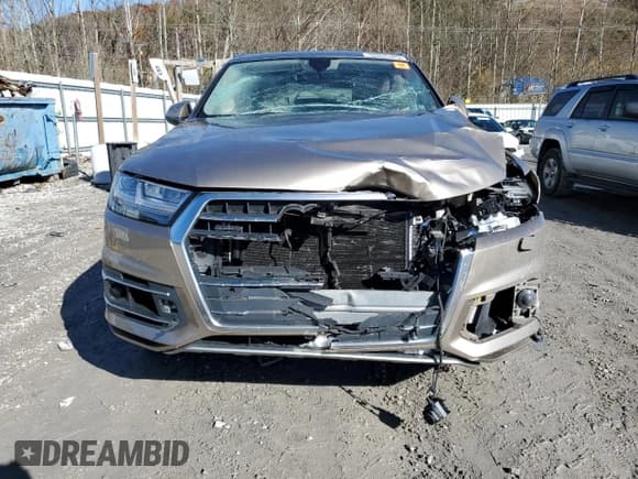 ✅ 2019 Audi Q7 Prestige • VIN: WA1VAAF76KD026783 • Лот: 92036385. Опубликован ранее на Copart с пробегом 62 366 миль. Бесплатный доступ к архиву аукционных продаж из США и подробный отчёт об истории автомобиля на DreamBid. Изображение 5.