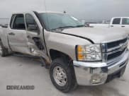 ✅ 2007 Chevrolet Silverado 2500HD 1LT • VIN: 1GCHC23K67F523209 • Lot: 41925957. Wystawiony na IAAI z przebiegiem 250 138 mil. Bezpłatny archiwum sprzedaży aukcyjnych z USA i szczegółowy raport historii pojazdu na DreamBid. Zdjęcie 6.