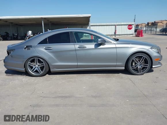 ✅ 2013 Mercedes-Benz CLS 550 • VIN: WDDLJ7DB0DA060588 • Lot: 41994793. Listed on IAAI with 171,504 mi. Free auction sales archive from the USA and detailed vehicle history report at DreamBid. Image 14.