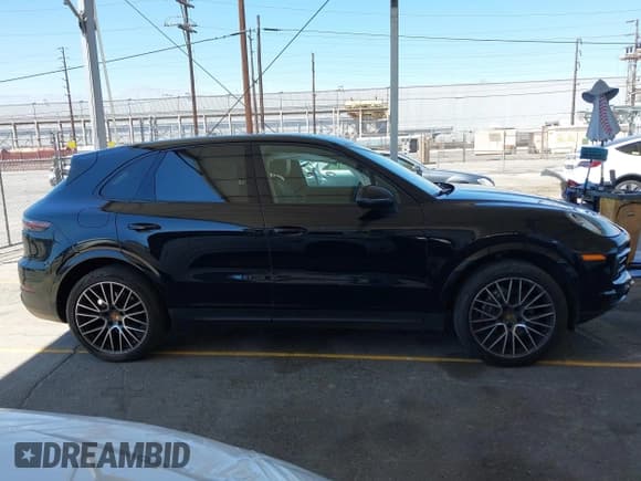 ✅ 2020 Porsche Cayenne • VIN: WP1AA2AYXLDA10516 • Лот: 42875806. Опубликован ранее на IAAI с пробегом 89 732 миль. Бесплатный доступ к архиву аукционных продаж из США и подробный отчёт об истории автомобиля на DreamBid. Изображение 13.