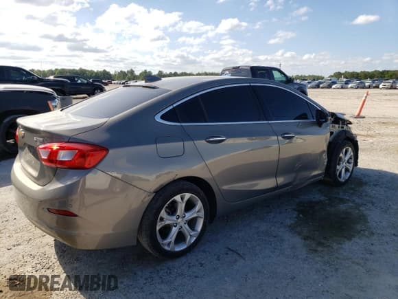 ✅ 2017 Chevrolet Cruze Premier • VIN: 1G1BF5SMXH7267436 • Lot: 46593993. Listed on Copart with 161,367 mi. Free auction sales archive from the USA and detailed vehicle history report at DreamBid. Image 3.
