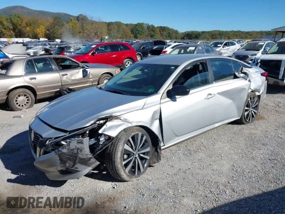 ✅ 2022 Nissan Altima SR • VIN: 1N4BL4CV5NN351775 • Лот: 43448630. Опубликован ранее на IAAI с пробегом 78 615 миль. Бесплатный доступ к архиву аукционных продаж из США и подробный отчёт об истории автомобиля на DreamBid. Изображение 18.