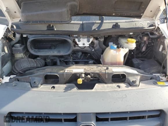 ✅ 2014 Ram ProMaster Cargo • VIN: 3C6TRVCG2EE122647 • Lot: 58632025. Wystawiony na Copart z przebiegiem 103 558 mil. Bezpłatny archiwum sprzedaży aukcyjnych z USA i szczegółowy raport historii pojazdu na DreamBid. Zdjęcie 12.