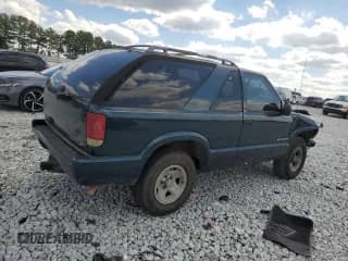 ✅ 1996 Chevrolet Blazer LS • VIN: 1GNCS18W2TK149760 • Lot: 70966534. Wystawiony na Copart z przebiegiem 306 307 mil. Bezpłatny archiwum sprzedaży aukcyjnych z USA i szczegółowy raport historii pojazdu na DreamBid. Zdjęcie 3.