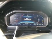 ✅ 2022 Chevrolet Silverado 1500 LT Trail Boss • VIN: 3GCUDFED0NG658781 • Lot: 74665864. Wystawiony na Copart z przebiegiem 13 963 mil. Bezpłatny archiwum sprzedaży aukcyjnych z USA i szczegółowy raport historii pojazdu na DreamBid. Zdjęcie 9.