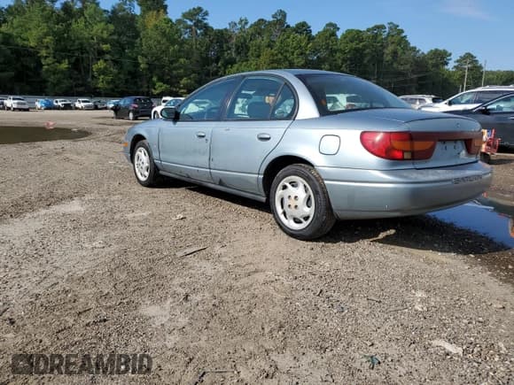 ✅ 2002 Saturn SL • VIN: 1G8ZK52762Z124159 • Лот: 70361145. Опубликован ранее на Copart с пробегом Не указан. Бесплатный доступ к архиву аукционных продаж из США и подробный отчёт об истории автомобиля на DreamBid. Изображение 2.