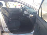 ✅ 2023 Nissan Versa S • VIN: 3N1CN8DV1PL824379 • Lot: 43374184. Wystawiony na IAAI z przebiegiem 99 285 mil. Bezpłatny archiwum sprzedaży aukcyjnych z USA i szczegółowy raport historii pojazdu na DreamBid. Zdjęcie 5.