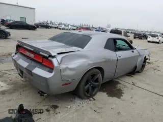 ✅ 2014 Dodge Challenger Shaker • VIN: 2C3CDYBT9EH101326 • Lot: 85816884. Wystawiony na Copart z przebiegiem Nie podano. Bezpłatny archiwum sprzedaży aukcyjnych z USA i szczegółowy raport historii pojazdu na DreamBid. Zdjęcie 3.
