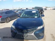 ✅ 2020 Toyota Camry SE • VIN: 4T1G11AK8LU925717 • Lot: 43712724. Wystawiony na IAAI z przebiegiem 234 632 mil. Bezpłatny archiwum sprzedaży aukcyjnych z USA i szczegółowy raport historii pojazdu na DreamBid. Zdjęcie 6.