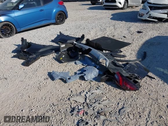 ✅ 2024 Ford Escape PHEV • VIN: 1FMCU0E19RUB28841 • Lot: 43069690. Listed on IAAI with 3,204 mi. Free auction sales archive from the USA and detailed vehicle history report at DreamBid. Image 12.