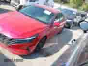 2023 Hyundai Elantra SEL z VIN 5NPLM4AG7PH105040, wystawiony jako IAAI lot #43297799 z przebiegiem 43 535 mil mil oraz . Historia ofert i sprzedaży dostępna na DreamBid. Obrazek 19.