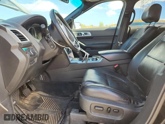 ✅ 2011 Ford Explorer Limited • VIN: 1FMHK8F82BGA27604 • Lot: 82005615. Wystawiony na Copart z przebiegiem 209 243 mil. Bezpłatny archiwum sprzedaży aukcyjnych z USA i szczegółowy raport historii pojazdu na DreamBid. Zdjęcie 7.