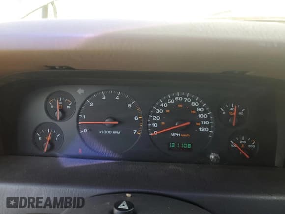 ✅ 2000 Jeep Grand Cherokee Laredo • VIN: 1J4GW48N0YC210235 • Lot: 60558905. Listed on Copart with 131,108 mi. Free auction sales archive from the USA and detailed vehicle history report at DreamBid. Image 9.