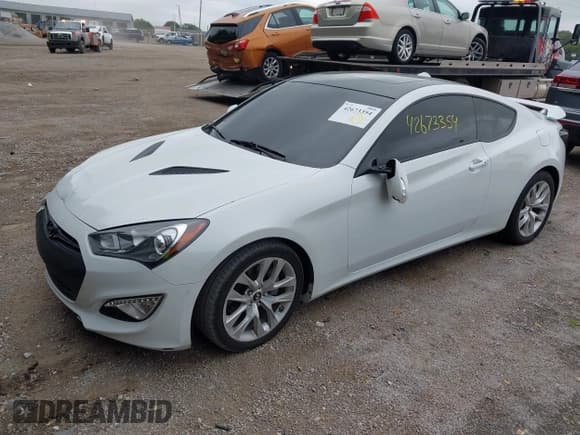 ✅ 2013 Hyundai Genesis Coupe R-Spec • VIN: KMHHU6KJ4DU105764 • Lot: 42673354. Wystawiony na IAAI z przebiegiem 38 479 mil. Bezpłatny archiwum sprzedaży aukcyjnych z USA i szczegółowy raport historii pojazdu na DreamBid. Zdjęcie 2.