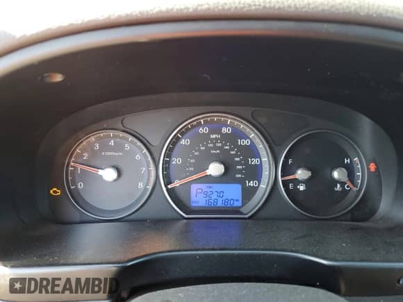 2011 Hyundai Santa Fe SE с VIN 5XYZH4AG2BG018662, выставлен на аукционе Copart как лот 82775915 с пробегом 168 180 миль миль и Списание • Salvage title. История ставок и продаж доступна на DreamBid. Изображение 9.