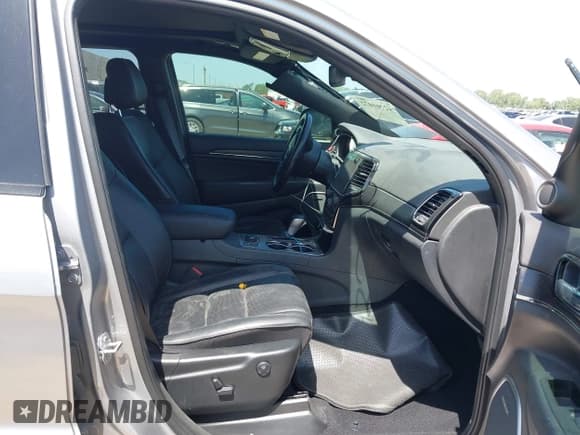 ✅ 2020 Jeep Grand Cherokee Overland • VIN: 1C4RJFCT6LC373107 • Lot: 42701072. Listed on IAAI with 53,164 mi. Free auction sales archive from the USA and detailed vehicle history report at DreamBid. Image 5.