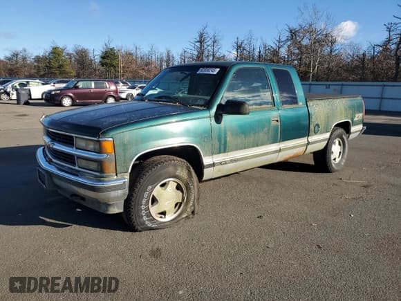✅ 1997 Chevrolet Silverado 1500 • VIN: 2GCEK19R2V1237026 • Lot: 92858245. Listed on Copart with 183,176 mi. Free auction sales archive from the USA and detailed vehicle history report at DreamBid. Image 1.