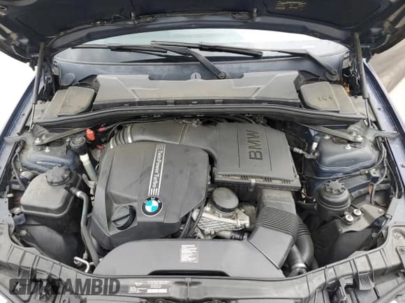 ✅ 2013 BMW 1 Series 135i • VIN: WBAUN7C57DVM27717 • Lot: 59170065. Wystawiony na Copart z przebiegiem 112 839 mil. Bezpłatny archiwum sprzedaży aukcyjnych z USA i szczegółowy raport historii pojazdu na DreamBid. Zdjęcie 11.