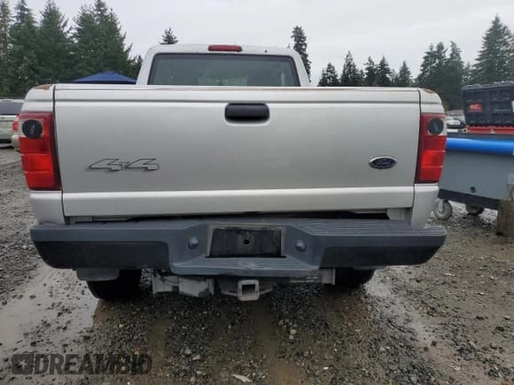 ✅ 2005 Ford Ranger XL • VIN: 1FTYR15E85PB08299 • Lot: 92458515. Wystawiony na Copart z przebiegiem 194 151 mil. Bezpłatny archiwum sprzedaży aukcyjnych z USA i szczegółowy raport historii pojazdu na DreamBid. Zdjęcie 6.