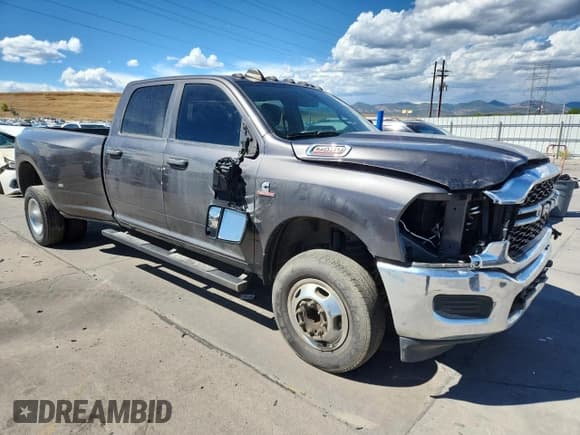 ✅ 2023 Ram 3500 Tradesman • VIN: 3C63RRGL2PG623771 • Лот: 80296445. Опубликован ранее на Copart с пробегом 35 852 миль. Бесплатный доступ к архиву аукционных продаж из США и подробный отчёт об истории автомобиля на DreamBid. Изображение 4.