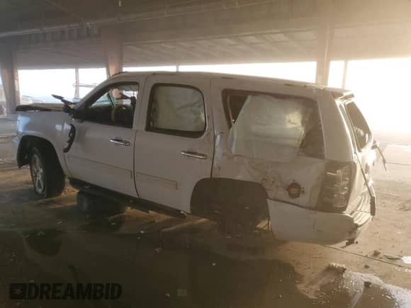 2011 Chevrolet Tahoe LT with VIN 1GNSCBE07BR389097, listed as a Copart auction lot 86860695 with Not provided miles and Salvage title. Bid and sale history available at DreamBid. Image 2.