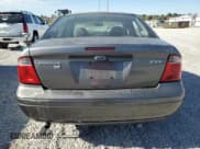 ✅ 2006 Ford Focus S • VIN: 1FAFP34N56W242386 • Lot: 87220185. Wystawiony na Copart z przebiegiem Nie podano. Bezpłatny archiwum sprzedaży aukcyjnych z USA i szczegółowy raport historii pojazdu na DreamBid. Zdjęcie 6.