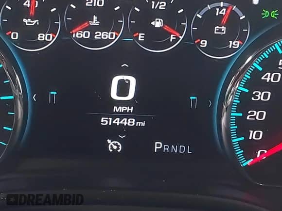 2020 Chevrolet Tahoe Premier z VIN 1GNSKCKC9LR138669, wystawiony jako IAAI lot #40800766 z przebiegiem 51 448 mil mil oraz . Historia ofert i sprzedaży dostępna na DreamBid. Obrazek 7.