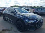 ✅ 2019 Audi Q8 Premium • VIN: WA1AVAF17KD010879 • Lot: 43273691. Wystawiony na IAAI z przebiegiem 53 279 mil. Bezpłatny archiwum sprzedaży aukcyjnych z USA i szczegółowy raport historii pojazdu na DreamBid. Zdjęcie 1.