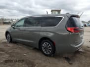✅ 2022 Chrysler Pacifica Hybrid Touring L • VIN: 2C4RC1L7XNR189489 • Lot: 91669895. Wystawiony na Copart z przebiegiem 139 431 mil. Bezpłatny archiwum sprzedaży aukcyjnych z USA i szczegółowy raport historii pojazdu na DreamBid. Zdjęcie 2.