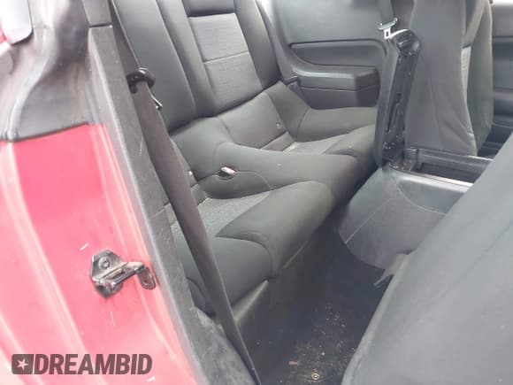 ✅ 2007 Ford Mustang Deluxe • VIN: 1ZVFT80N775321992 • Лот: 42834692. Опубликован ранее на IAAI с пробегом Не указан. Бесплатный доступ к архиву аукционных продаж из США и подробный отчёт об истории автомобиля на DreamBid. Изображение 8.