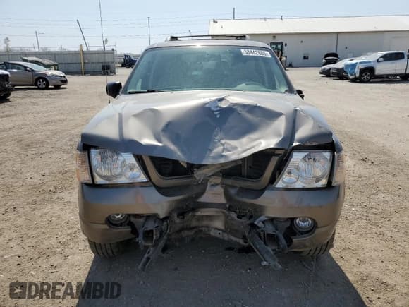 ✅ 2005 Ford Explorer XLT • VIN: 1FMZU73K75ZA61202 • Lot: 53442685. Listed on Copart with 159,466 mi. Free auction sales archive from the USA and detailed vehicle history report at DreamBid. Image 5.