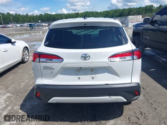 ✅ 2024 Toyota Corolla Cross L • VIN: 7MUAAAAG2RV081361 • Лот: 42971076. Опубликован ранее на IAAI с пробегом 28 980 миль. Бесплатный доступ к архиву аукционных продаж из США и подробный отчёт об истории автомобиля на DreamBid. Изображение 16.