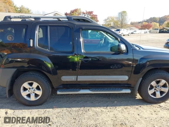 ✅ 2011 Nissan Xterra S • VIN: 5N1AN0NW2BC501598 • Lot: 43611404. Wystawiony na IAAI z przebiegiem 169 549 mil. Bezpłatny archiwum sprzedaży aukcyjnych z USA i szczegółowy raport historii pojazdu na DreamBid. Zdjęcie 13.