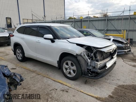 ✅ 2022 Toyota Highlander LE • VIN: 5TDBZRBH3NS187700 • Лот: 91140555. Опубликован ранее на Copart с пробегом 53 747 миль. Бесплатный доступ к архиву аукционных продаж из США и подробный отчёт об истории автомобиля на DreamBid. Изображение 4.
