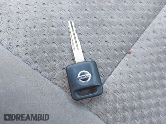 ✅ 2005 Nissan Sentra S • VIN: 3N1CB51D35L565135 • Lot: 41643080. Wystawiony na IAAI z przebiegiem 184 003 mil. Bezpłatny archiwum sprzedaży aukcyjnych z USA i szczegółowy raport historii pojazdu na DreamBid. Zdjęcie 11.